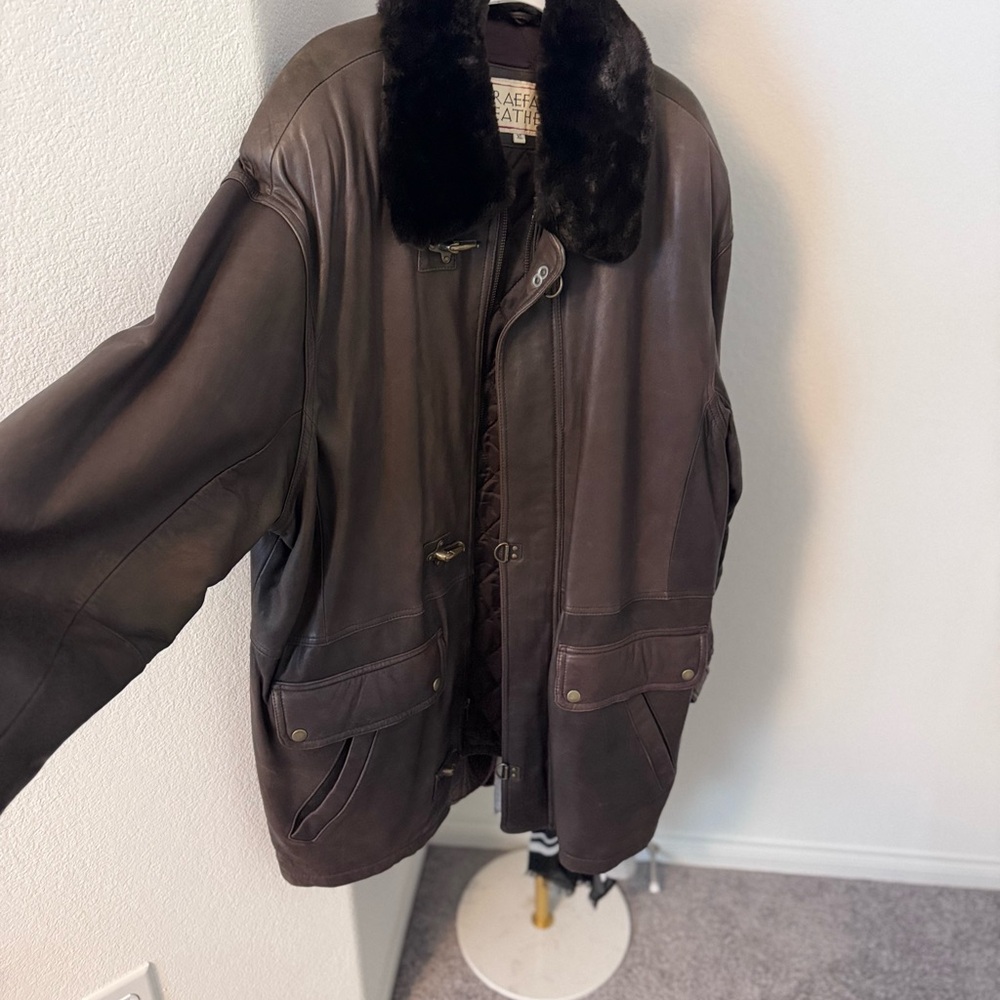 Vintage Braefair Men's Brown Leather Jacket with Black Fur Collar